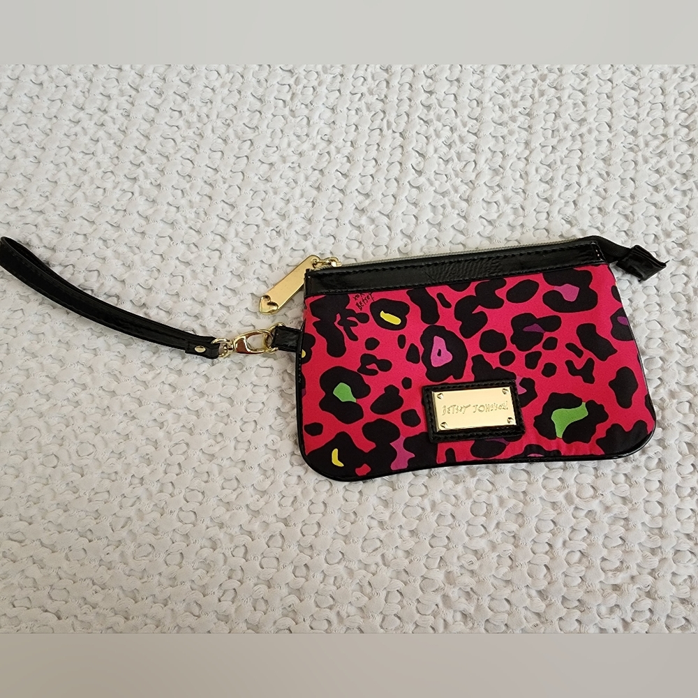 Betsey Johnson wristlet
